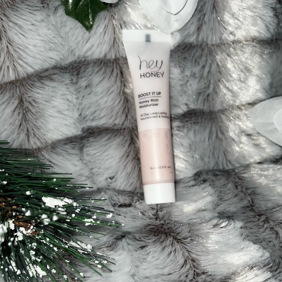 hey HONEY BOOST IT UP Honey and Hyaluronic Acid Rich Moisturizer 15ml - Picture 4 of 6